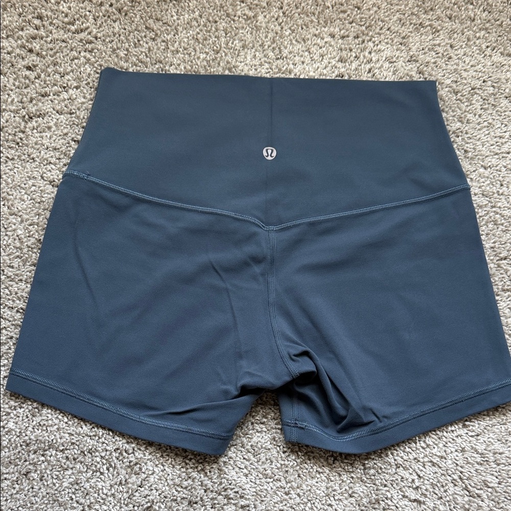 Lululemon Align 4’ Short size 8